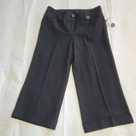 2 for $25 NWT Cropped black pants size 7-8 - Picture 2 of 4